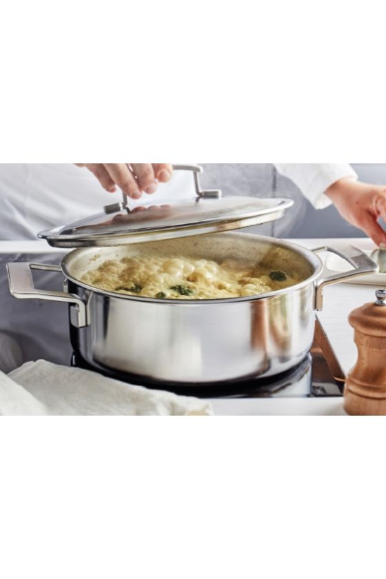 Demeyere Industry Hapjespan 24cm met 2 grepen en dubbelwandig deksel