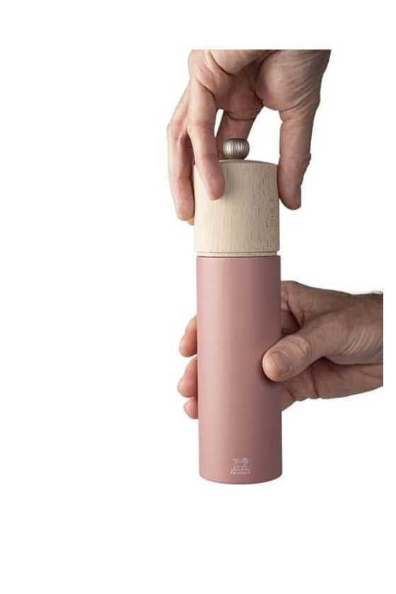Peugeot Boreal Manual pepper mill 21cm praline color