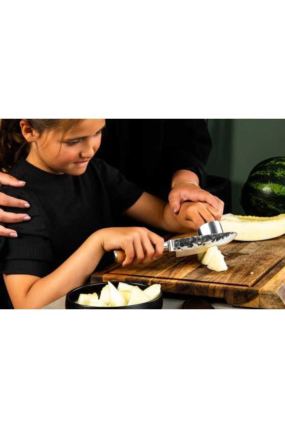 Forged Olive Kinderkoksmes met vingerbeschermer en leren etui