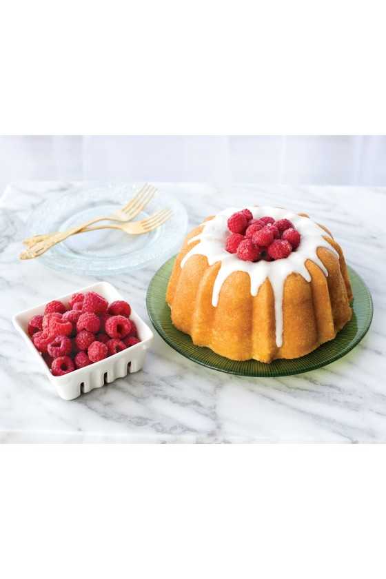 Nordic Ware Gold Anniversary 6-cup bundt