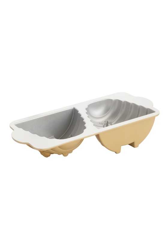 Nordic Ware Gold Beehive pan
