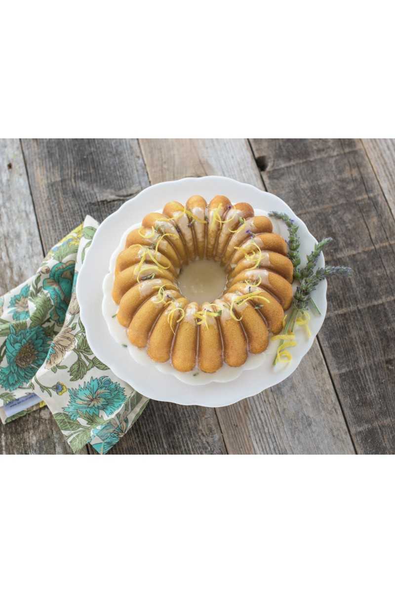 Nordic Ware Gold Elegant Party Bundt Pan