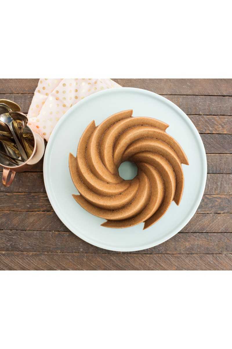 Nordic Ware Gold Heritage bundt pan