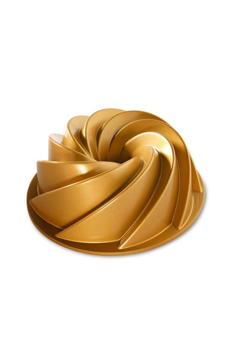 Nordic Ware Gold Heritage bundt pan Nordic Ware Gold Heritage bundt pan