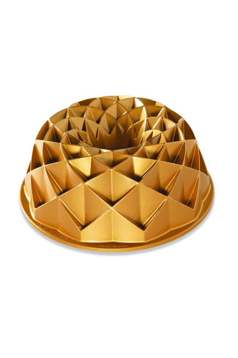 Nordic Ware Gold Jubilee bundt pan