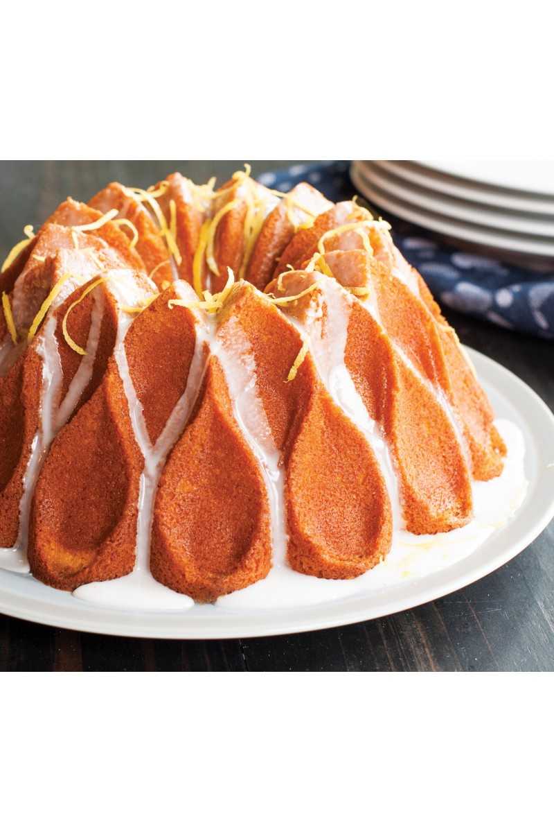 Nordic Ware Gold Crown bundt pan