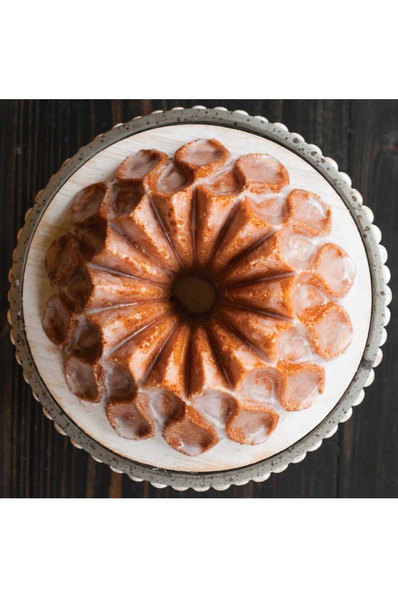 Nordic Ware Gold Crown bundt pan