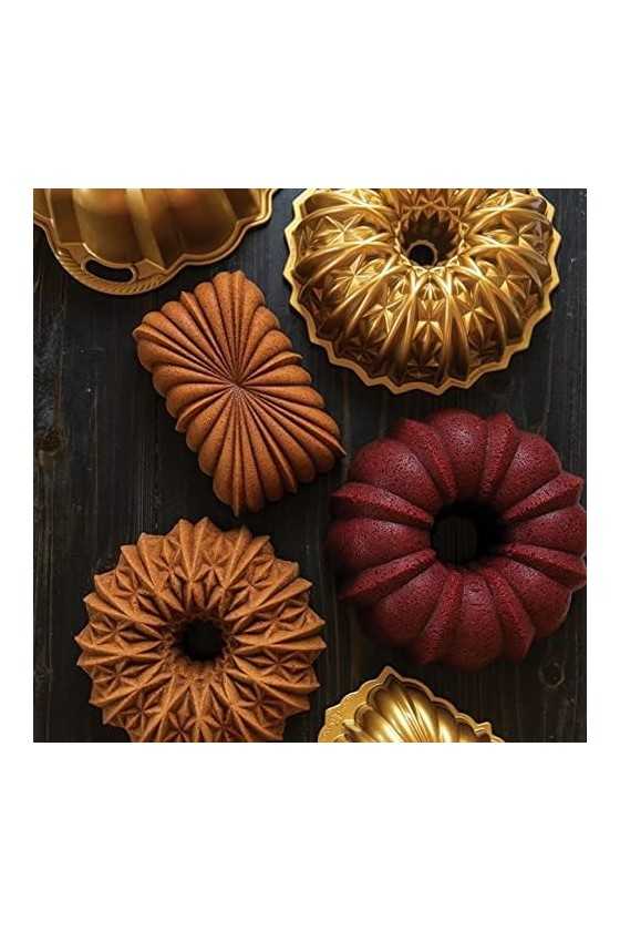Nordic Ware Gold Cut crystal bundt pan