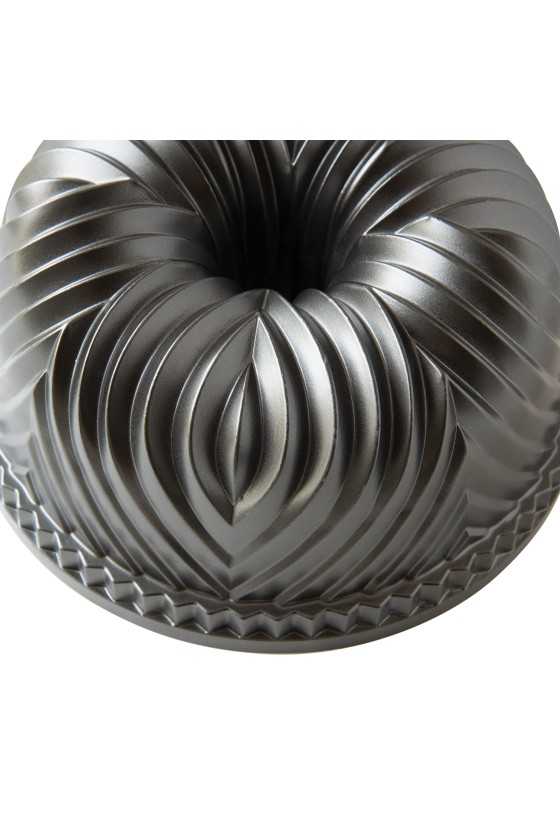 Nordic Ware Procast Bavaria bundt pan