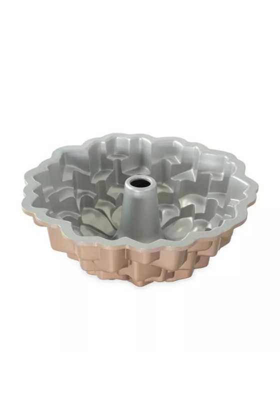 Nordic Ware Toffee Blossom bundt pan