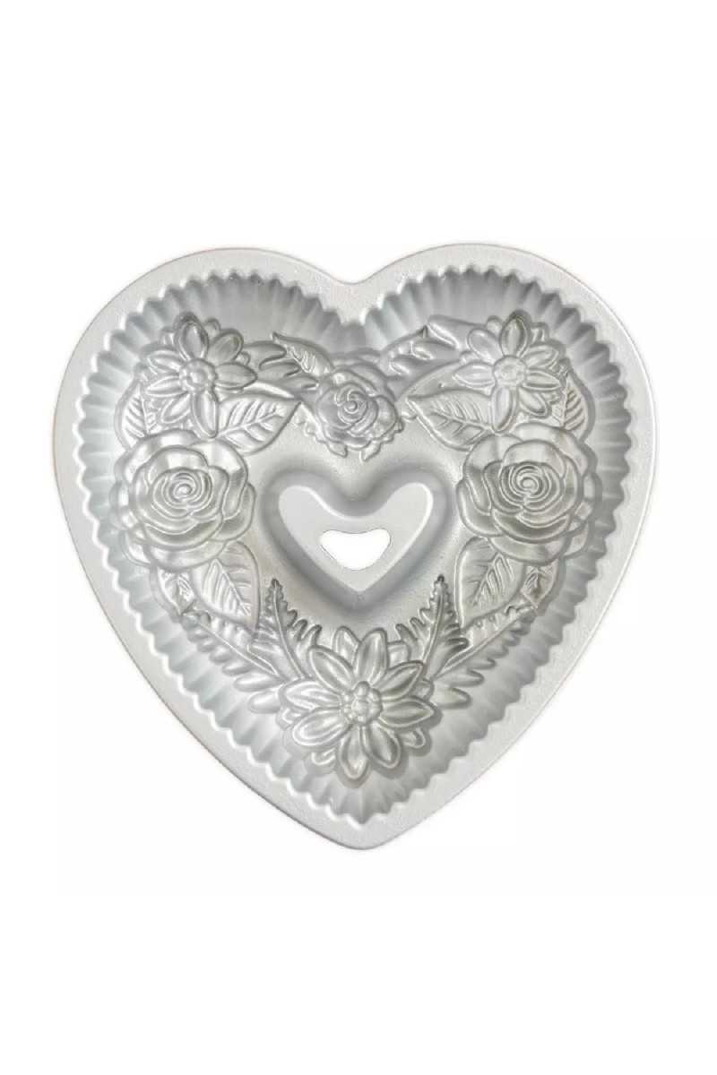 Nordic Ware Toffee Floral heart bundt pan