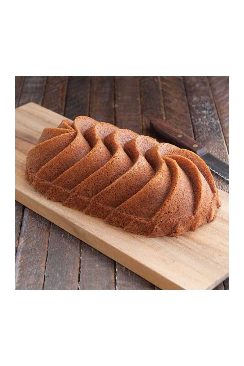 Nordic Ware Procast Heritage loaf pan