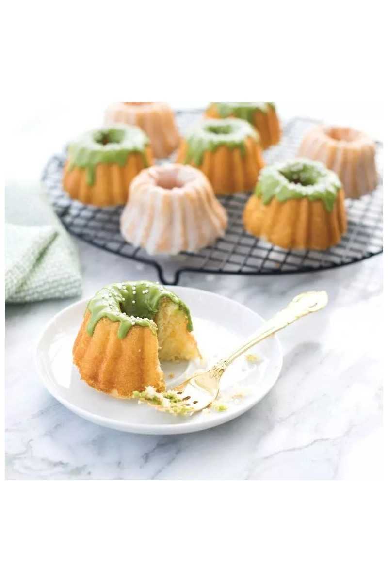 Nordic Ware Gold Anniversary bundtlette pan