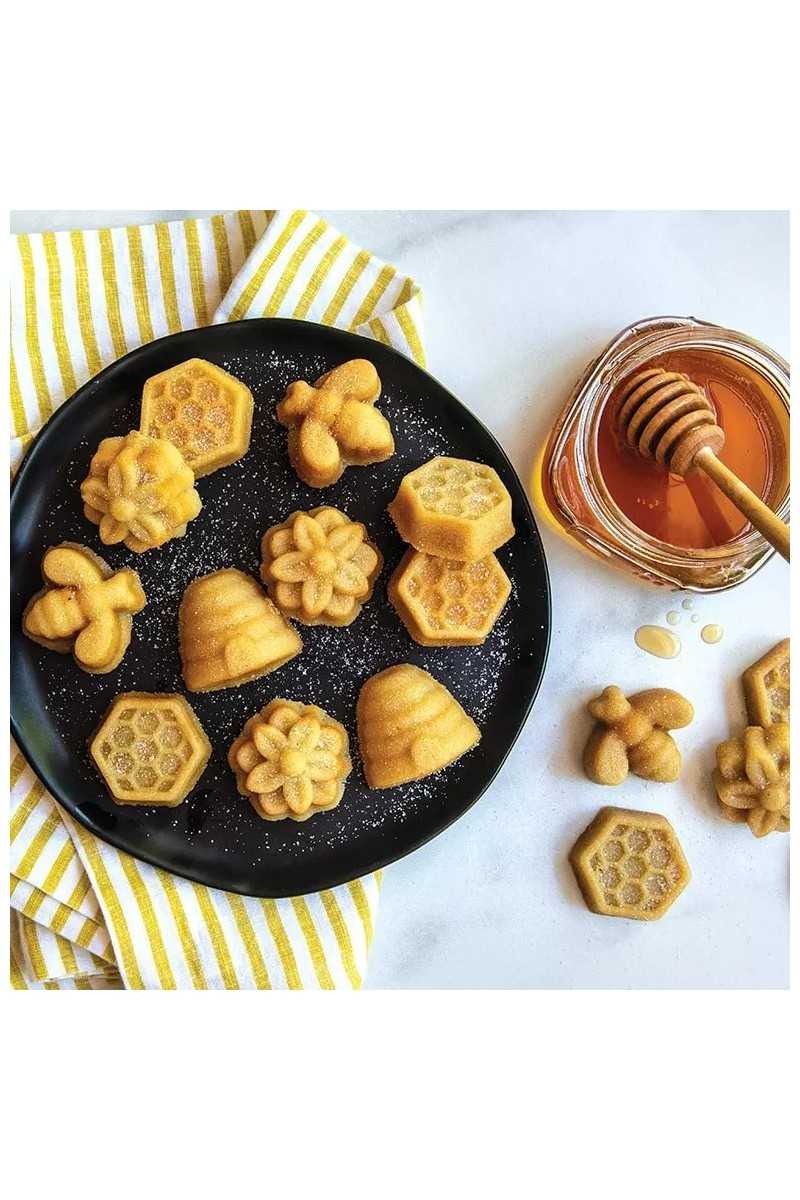 Nordic Ware Gold Busy Bee bitelette pan