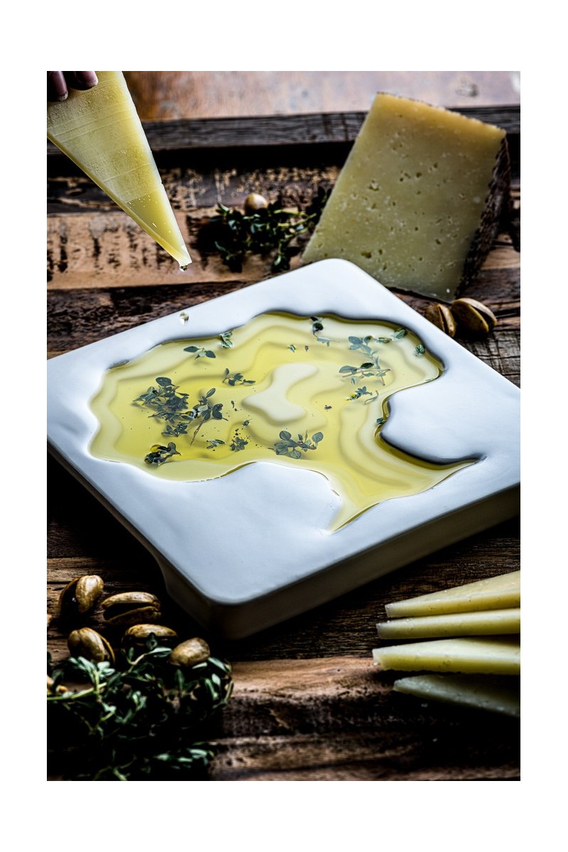 Elegant ceramic dip bowl with tree pattern - Dishwasher safe