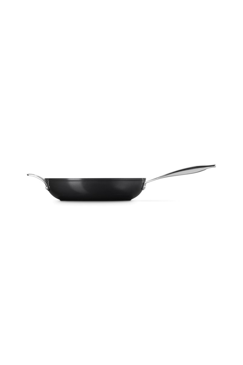 Le Creuset Sauté Pan in Essential Non-Stick Ceramic 30cm