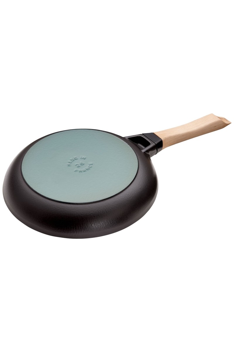 Staub Frying Pan, wooden handle 26cm