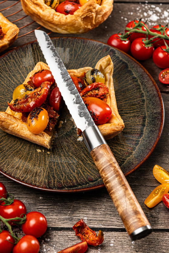 Forged VG 10 Universeelmes handige alleskunner met wortelhouten heft