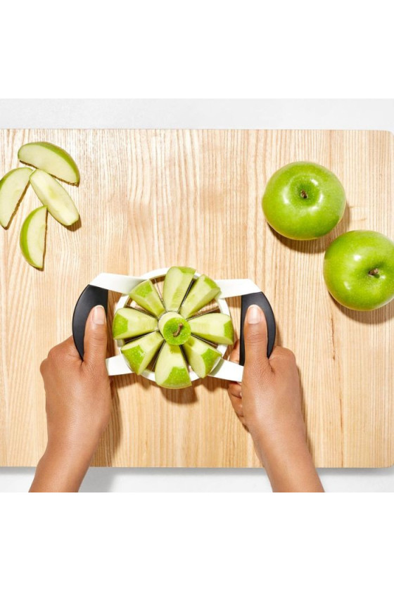 Oxo Appeldeler, met verhoogde grepen